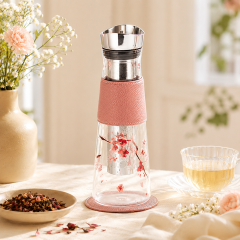 Carafe en verre Cherry Blossom 1,25 L avec infuseur inox, idéale pour préparer du thé chaud, du thé glacé ou une eau infusée à partager
