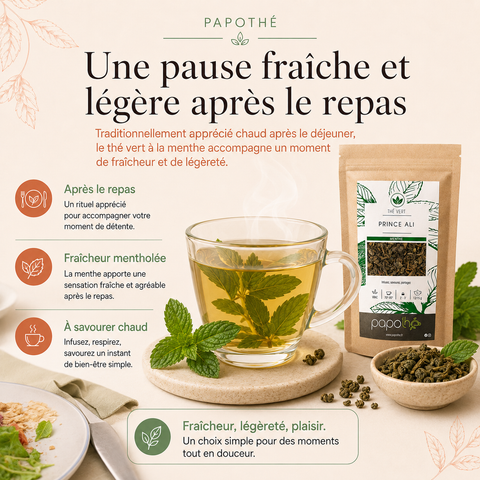 Thé vert menthe Prince Ali Papothé servi chaud après le repas, avec tasse fumante, feuilles de menthe fraîche et sachet de thé en vrac.